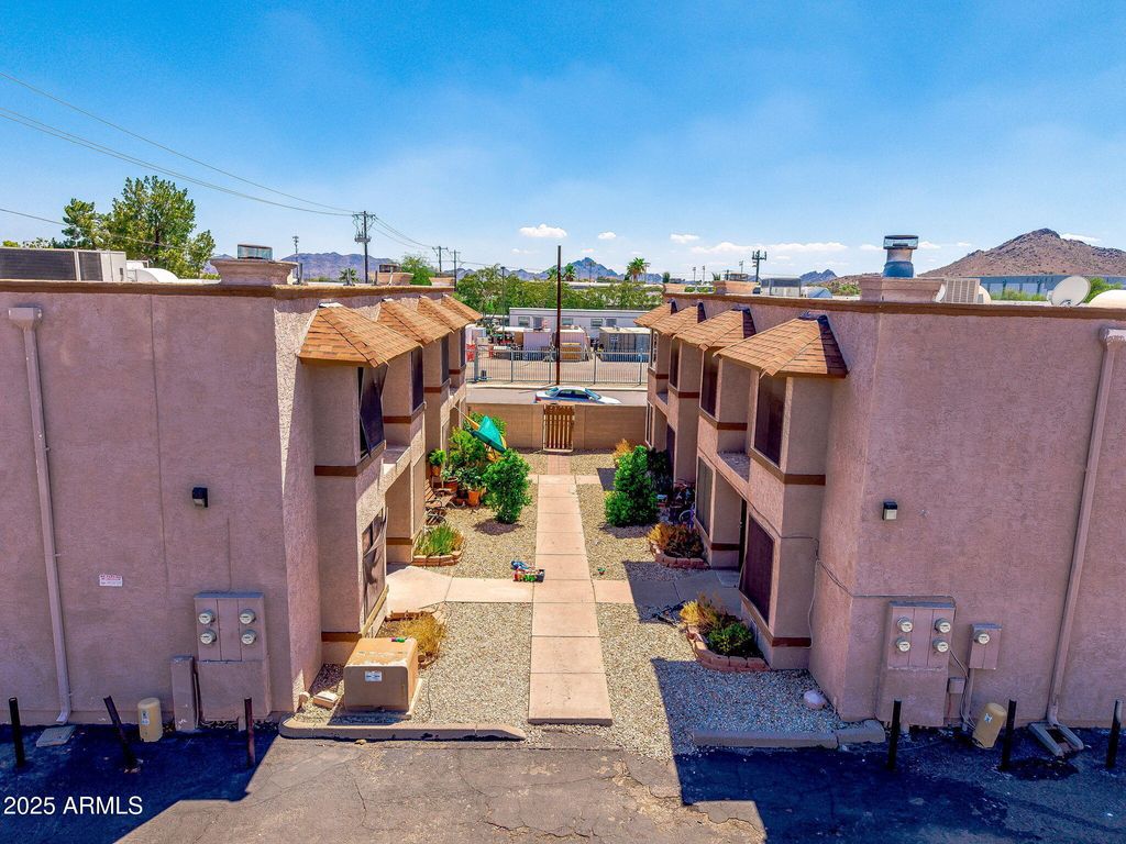 3048 E BECK Lane, Phoenix, AZ 85032 — photo 4