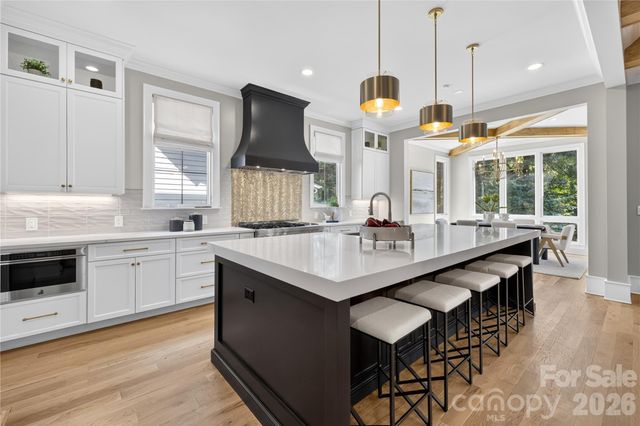 632 Ideal Way, Charlotte, NC 28203