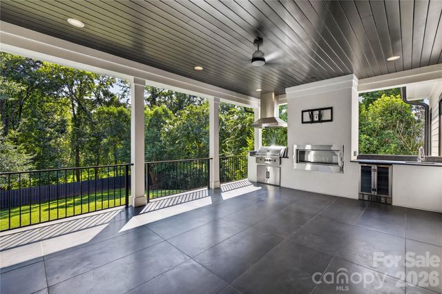 632 Ideal Way, Charlotte, NC 28203