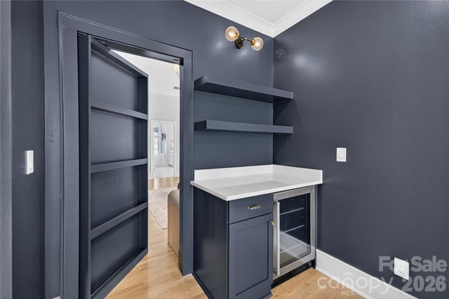 632 Ideal Way, Charlotte, NC 28203