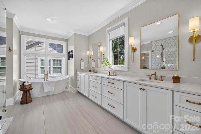 632 Ideal Way, Charlotte, NC 28203