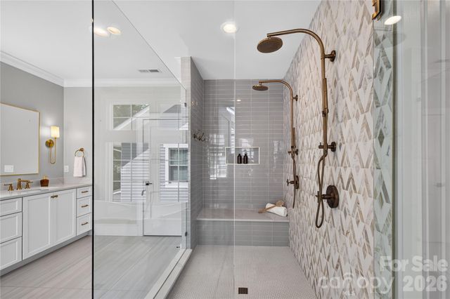 632 Ideal Way, Charlotte, NC 28203