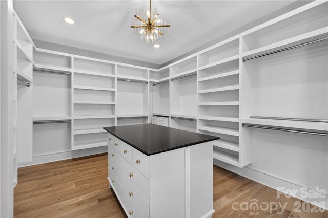 632 Ideal Way, Charlotte, NC 28203