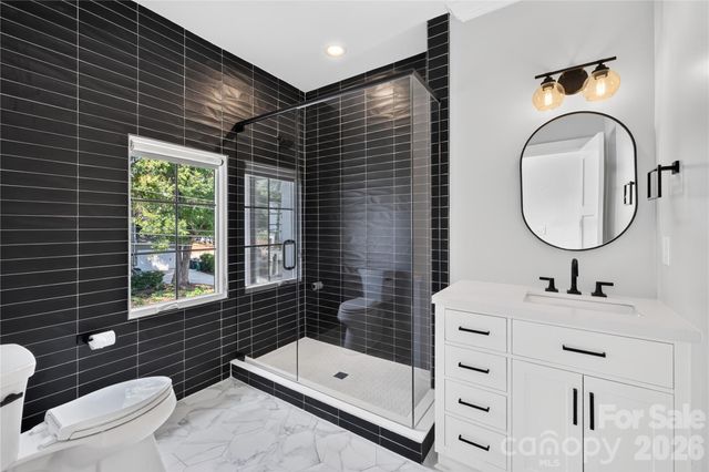 632 Ideal Way, Charlotte, NC 28203