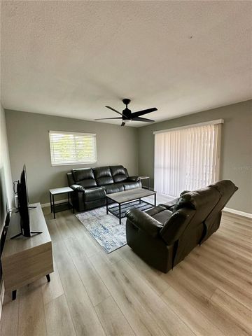 460 E BASE AVENUE 129, Venice, FL 34285