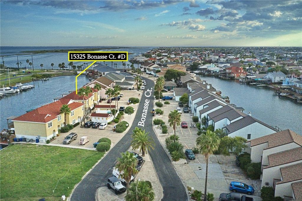 15325 Bonasse Ct D, Corpus Christi, TX 78418 — photo 3