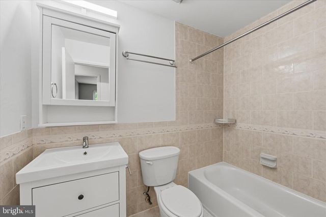 507 ALABAMA DR, Herndon, VA 20170