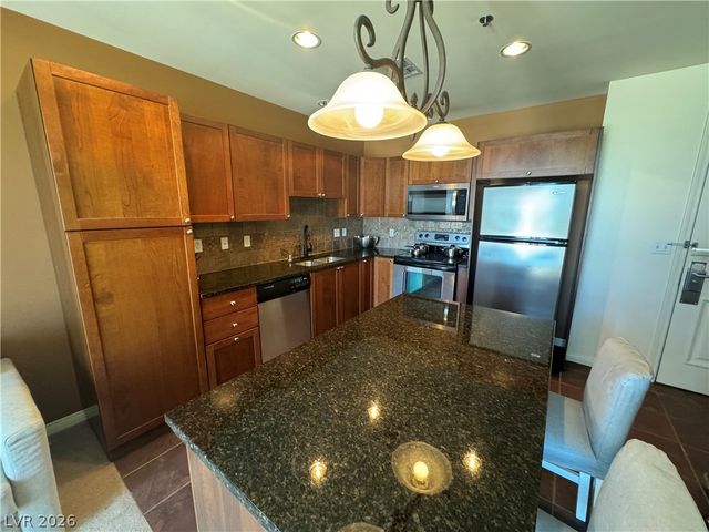2455 West Serene Avenue 609, Las Vegas, NV 89123