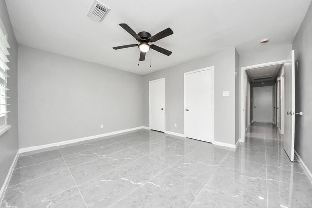 8007 Rowan Lane, Houston, TX 77036
