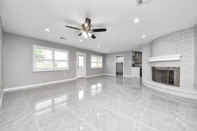 8007 Rowan Lane, Houston, TX 77036