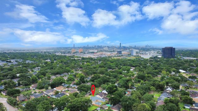 8007 Rowan Lane, Houston, TX 77036