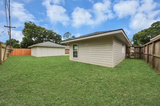 8007 Rowan Lane, Houston, TX 77036