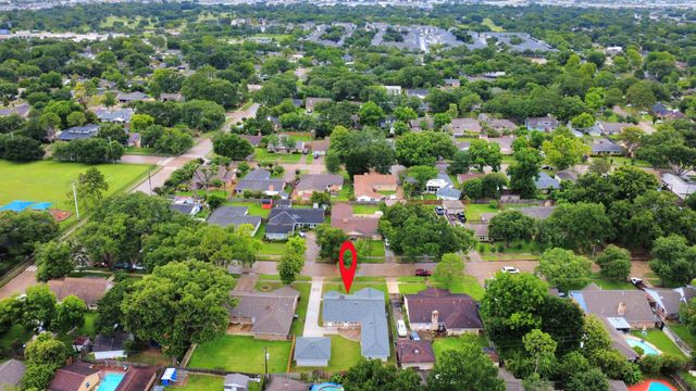 8007 Rowan Lane, Houston, TX 77036