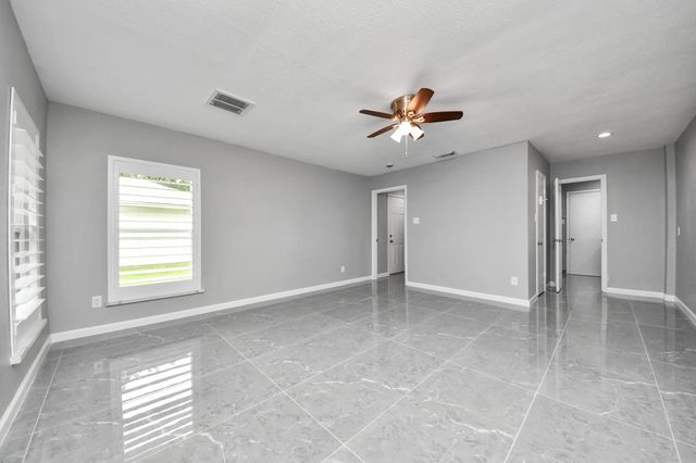 8007 Rowan Lane, Houston, TX 77036
