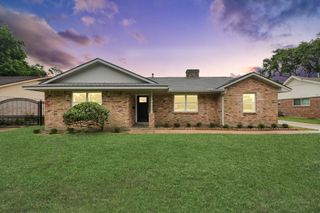 8007 Rowan Lane, Houston, TX 77036