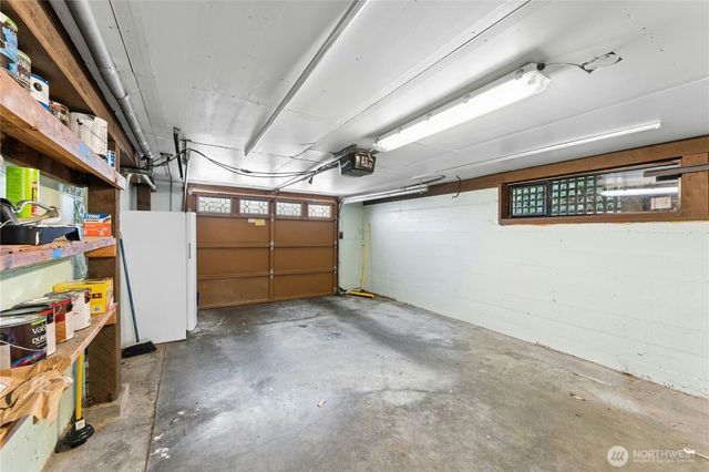 1203 N 36th Street, Renton, WA 98056