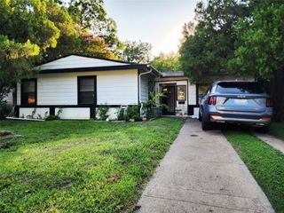 702 Jonathan Lane, Arlington, TX 76010