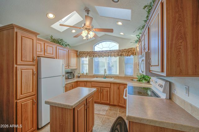 7750 E BROADWAY Road 664, Mesa, AZ 85208