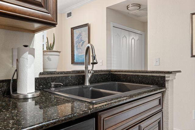 6000 Shepherd Mountain CV 302, Austin, TX 78730