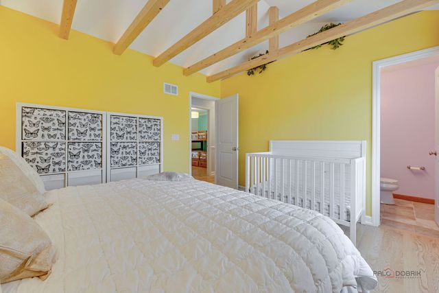 14 Wander Way, Lake In The Hills, IL 60156