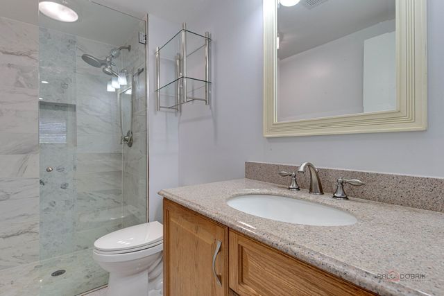 14 Wander Way, Lake In The Hills, IL 60156