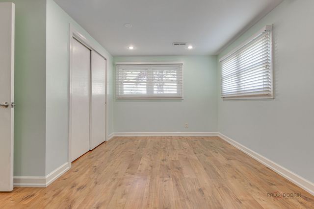 14 Wander Way, Lake In The Hills, IL 60156