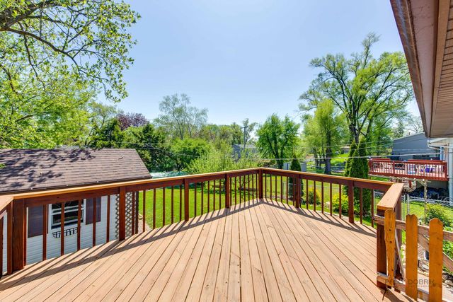 14 Wander Way, Lake In The Hills, IL 60156