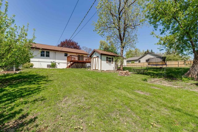 14 Wander Way, Lake In The Hills, IL 60156