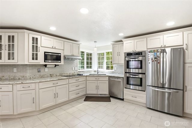 3912 Brigadoon Drive SE, Olympia, WA 98501