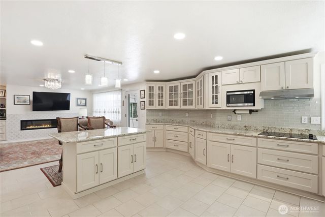 3912 Brigadoon Drive SE, Olympia, WA 98501