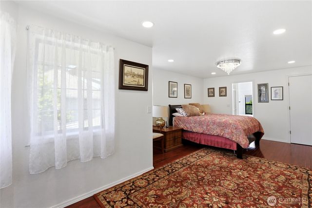 3912 Brigadoon Drive SE, Olympia, WA 98501