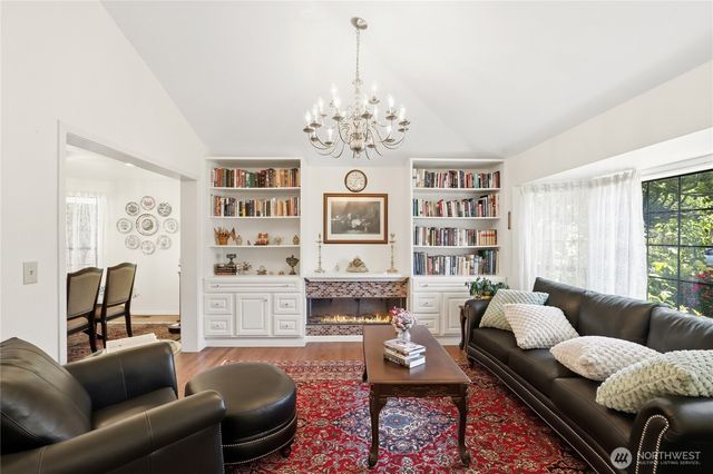 3912 Brigadoon Drive SE, Olympia, WA 98501