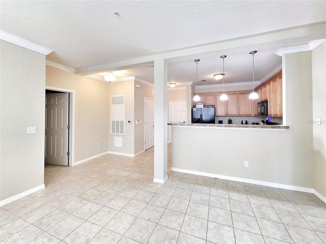 1185 SW 9TH ROAD 306, Gainesville, FL 32601