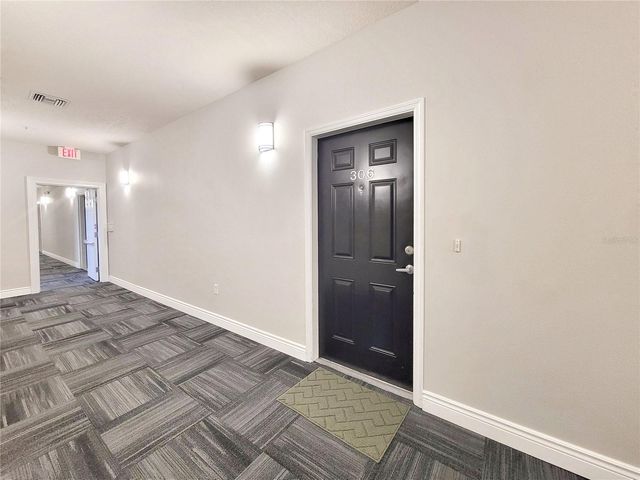 1185 SW 9TH ROAD 306, Gainesville, FL 32601