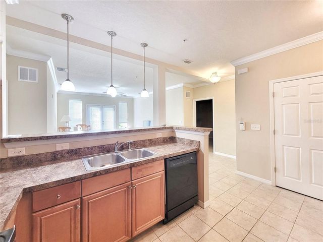 1185 SW 9TH ROAD 306, Gainesville, FL 32601