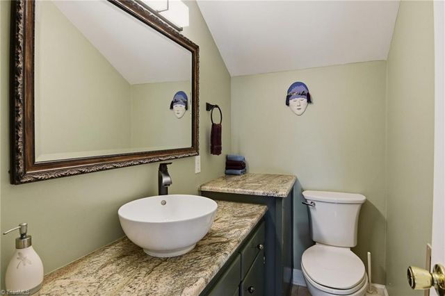 4285 Shattalon Drive, Winston-salem, NC 27106