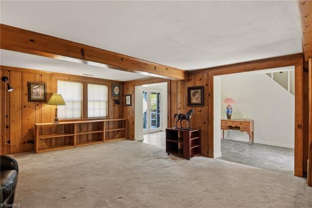 4285 Shattalon Drive, Winston-salem, NC 27106