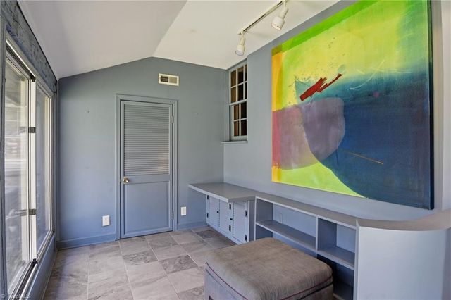 4285 Shattalon Drive, Winston-salem, NC 27106