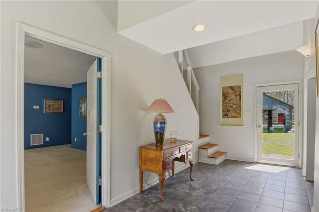 4285 Shattalon Drive, Winston-salem, NC 27106