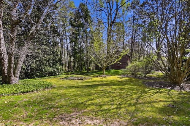 4285 Shattalon Drive, Winston-salem, NC 27106