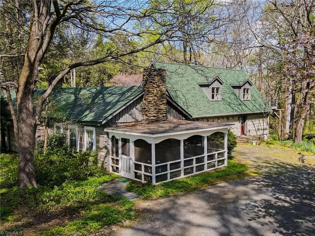 4285 Shattalon Drive, Winston-salem, NC 27106