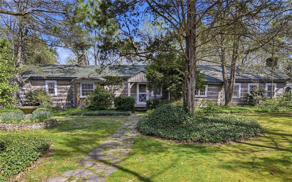 4285 Shattalon Drive, Winston-salem, NC 27106