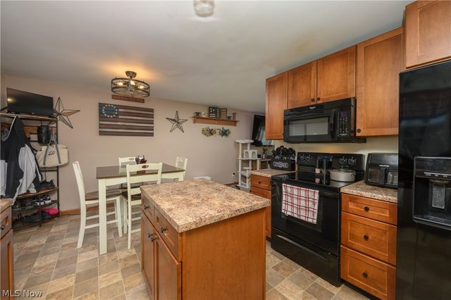 10770 Dot Avenue NE, Alliance, OH 44601