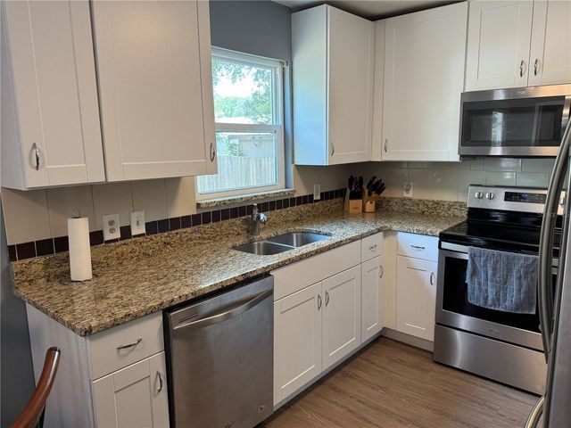 323 SAVAGE WAY, Groveland, FL 34736