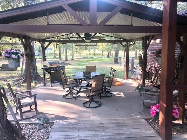 36 Kalyn Road, Huntsville, TX 77340