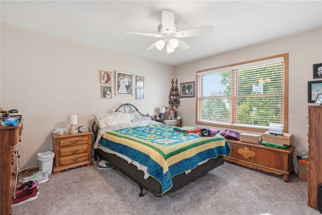 140 35th Street Dr SE 4, Cedar Rapids, IA 52403