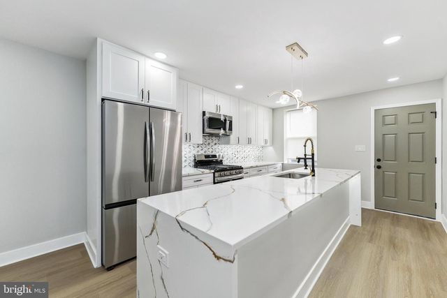 2425 LAURETTA AVE, Baltimore, MD 21223