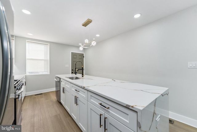 2425 LAURETTA AVE, Baltimore, MD 21223