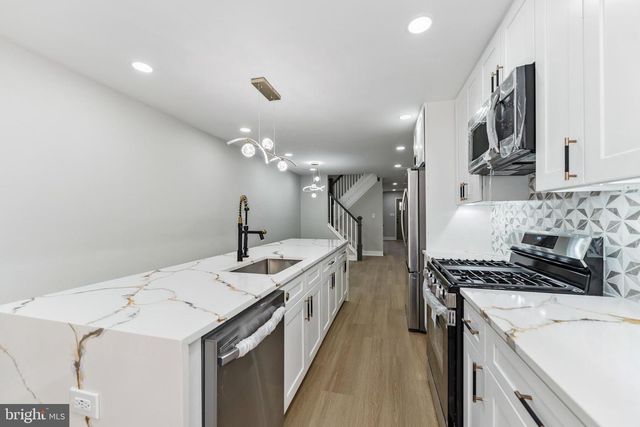 2425 LAURETTA AVE, Baltimore, MD 21223