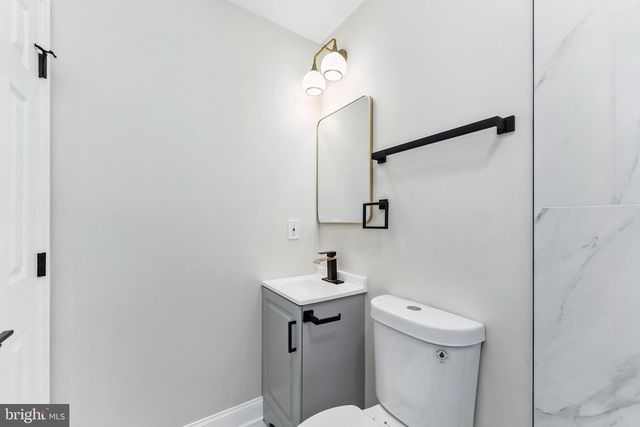 2425 LAURETTA AVE, Baltimore, MD 21223